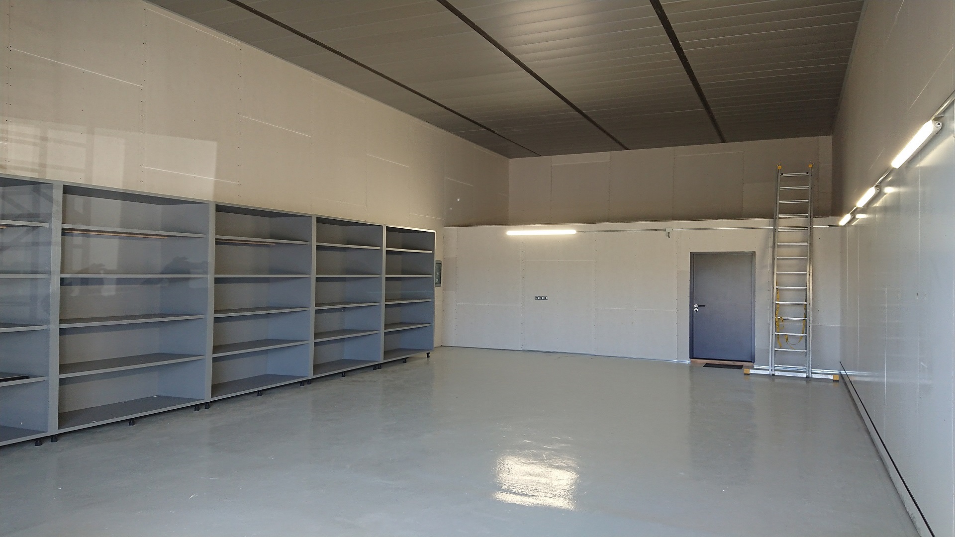 Dílna/sklad90m²20000kč